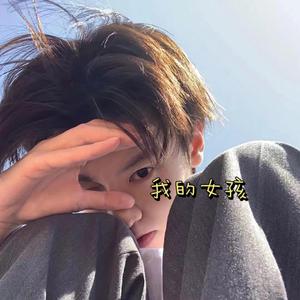 少司缘被脱鞋挠脚心
